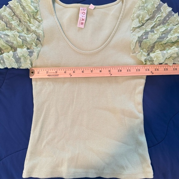 Anthropologie Dolan Light Green Ruffle Sleeve Blouse, Size XS, Great Condition! - Picture 11 of 12